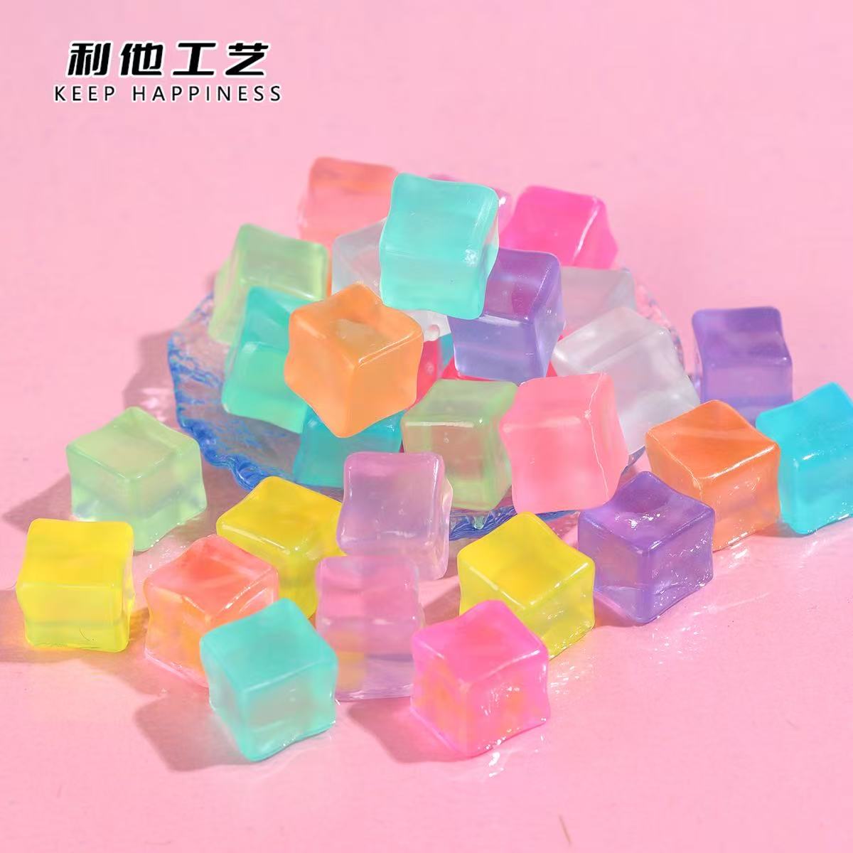 【Vivi】Non-Animal Series Carvings 10 colours card Lucky bags  (arrive about 7-12 days)