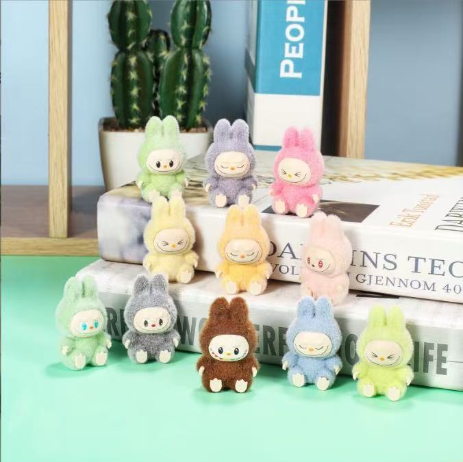 【Vivi】Labubu Carving 10 colours card Lucky bags Collection (arrive about 7-12 days)