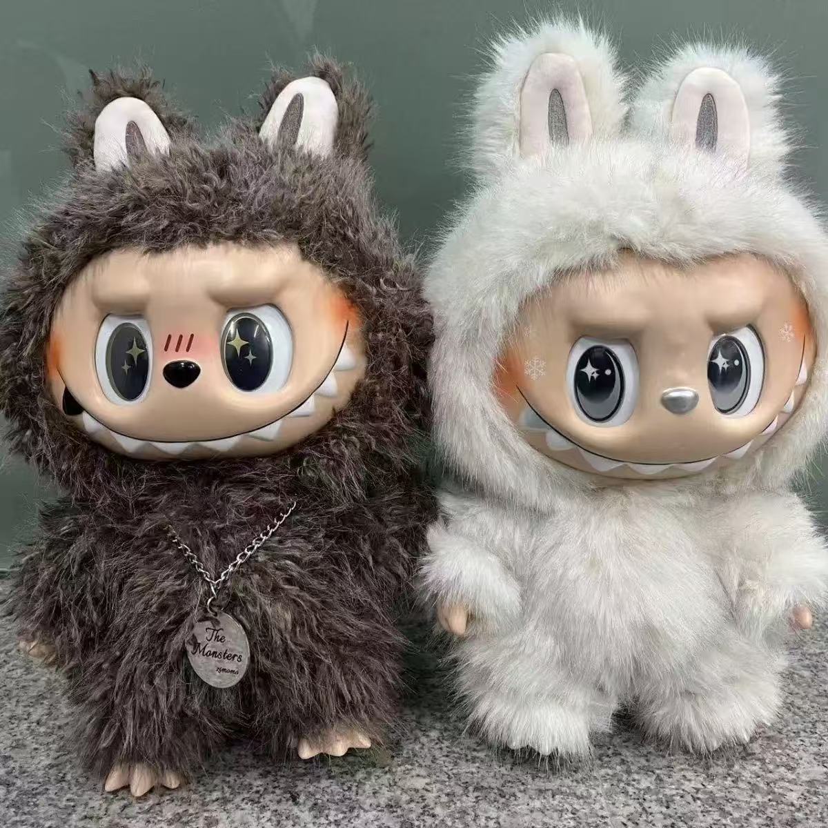 【Vivi】Labubu Family (RV-1)  (arrive about 10-20 days)