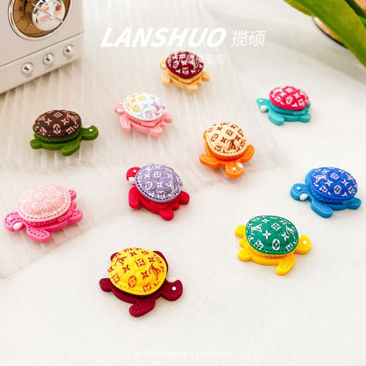 【 Vivi 】LV little turtle Carving Lucky bags (arrive about 7-12 days)