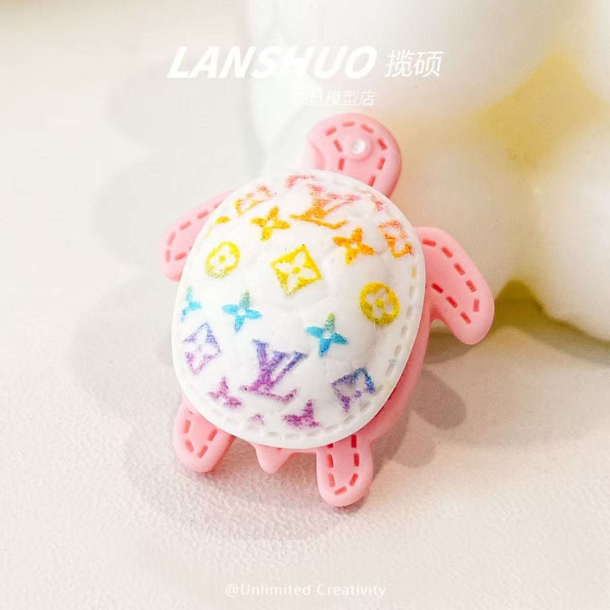 【 Vivi 】LV little turtle Carving Lucky bags (arrive about 7-12 days)