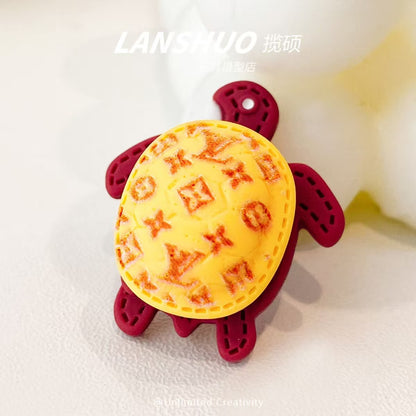 【 Vivi 】LV little turtle Carving Lucky bags (arrive about 7-12 days)
